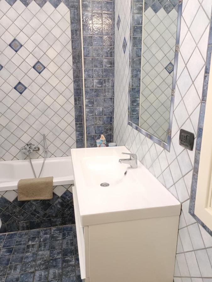 Domus Cornelia Apartment Napoli Bagian luar foto