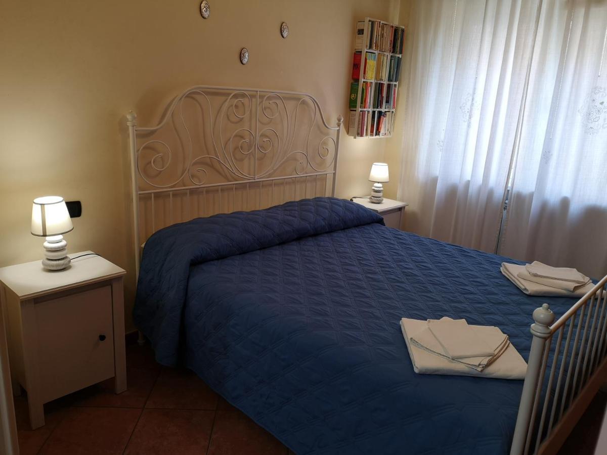 Domus Cornelia Apartment Napoli Bagian luar foto