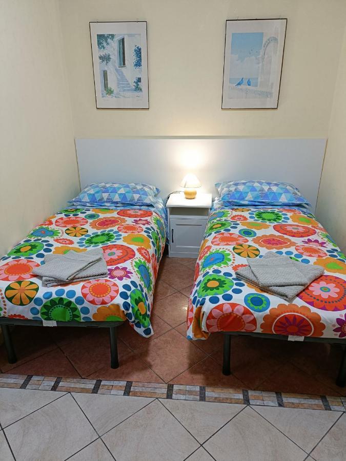 Domus Cornelia Apartment Napoli Bagian luar foto